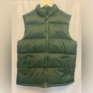 Green Old Navy Puffer Vest